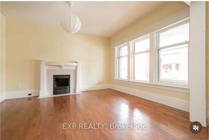 Property Photo: 31 St Clair Avenue ON L8M 2N4