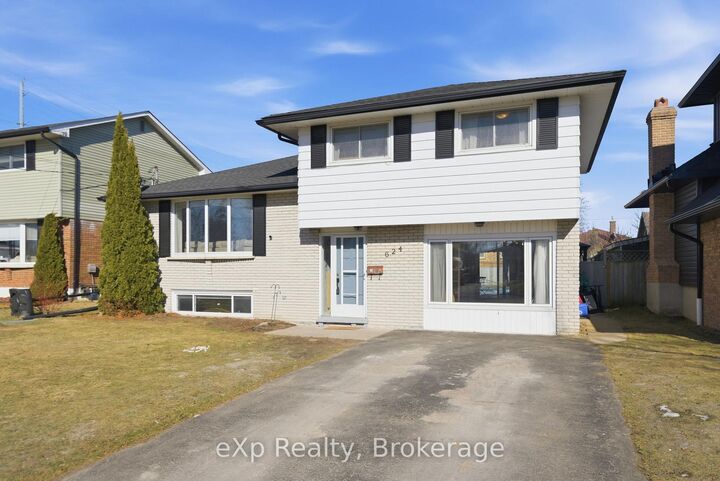 Property Photo: 624 Bayfield Court ON K9A 4P1