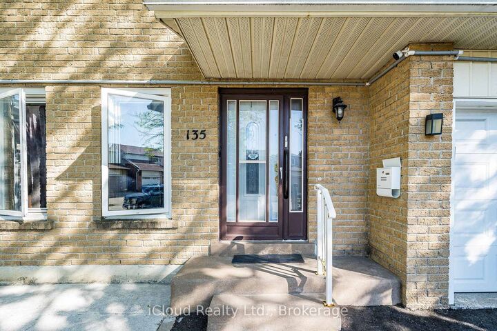 Property Photo: 135 Autumn Glen Circle ON M9W 6B3