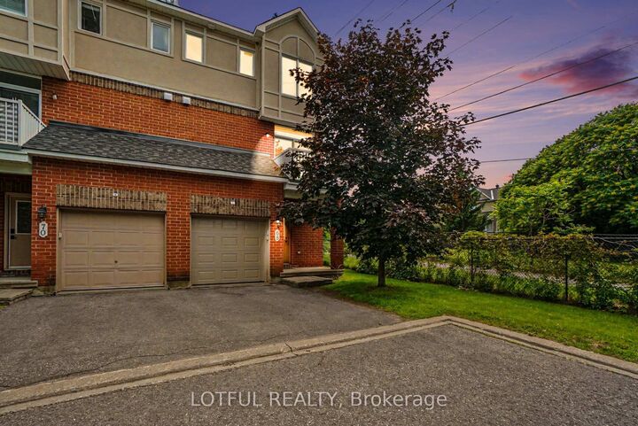 Property Photo: 68 Metropole Private ON K1Z 1G1