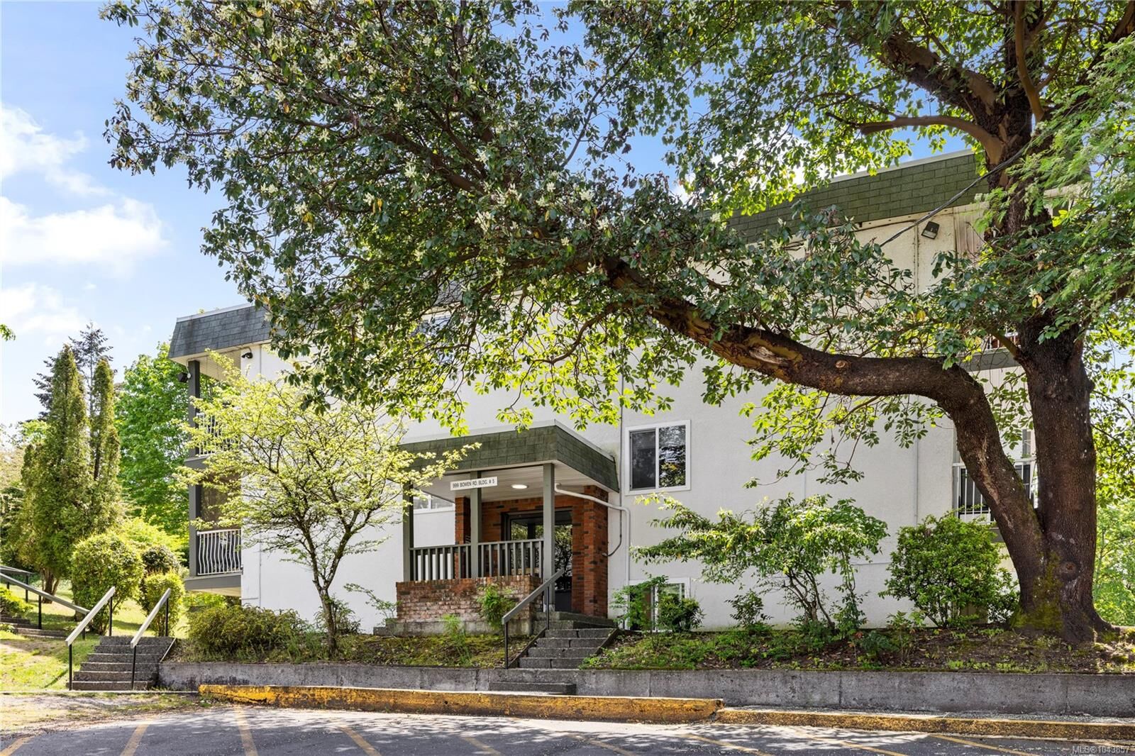 Property Photo:  999 Bowen Rd #5101  BC V9R 2A4 