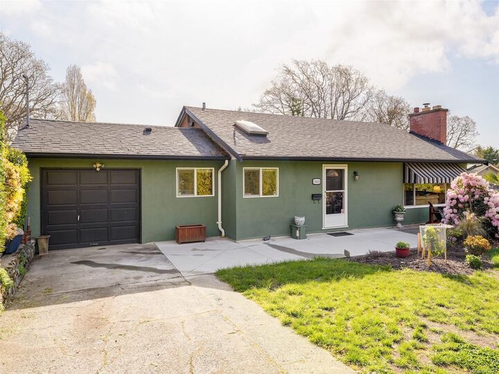 3615 Doncaster Dr — photo 1