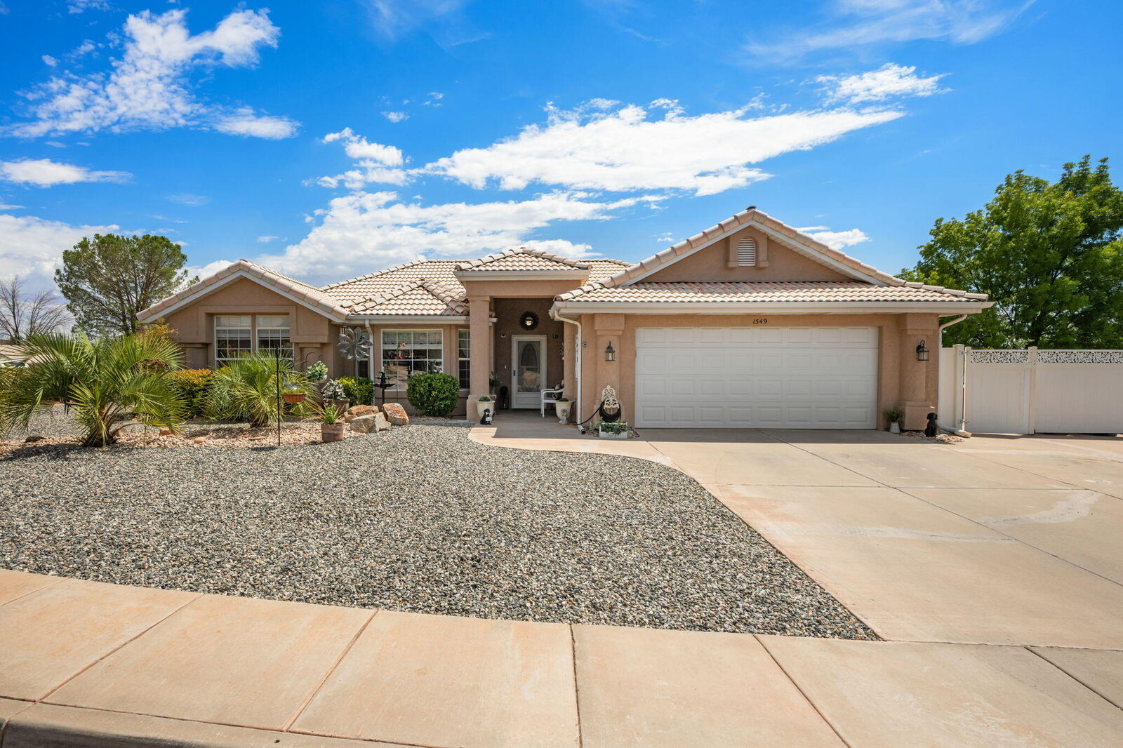 Property Photo: 1549 W 1550 N UT 84770