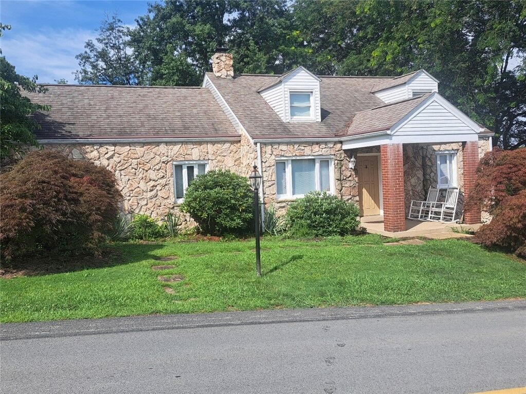 Property Photo: 147 Taylor Run Rd PA 15063