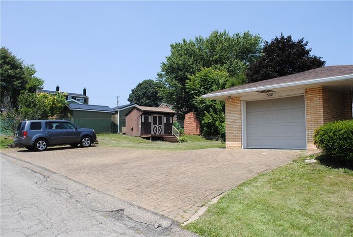Property Photo:  500 Morningside Dr  PA 15068 