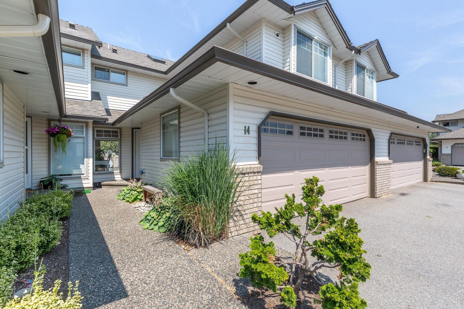 Property Photo: 19051 119 Avenue 14 BC V3Y 2M8