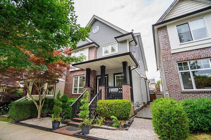6781 193A Street — photo 1