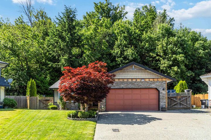 Property Photo: 31438 Chalmers Place BC V2T 5H1