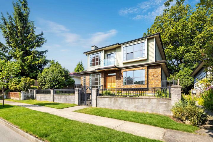Property Photo: 1225 Hazelton Street BC V5K 4H8