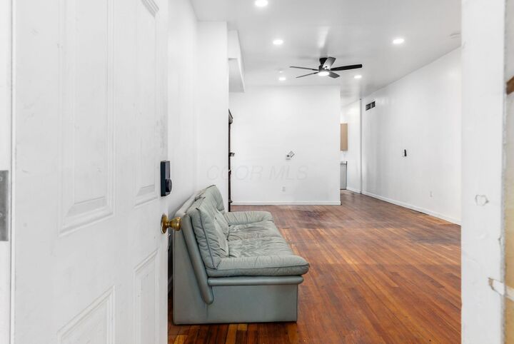 Property Photo: 250-252 N Monroe Avenue OH 43203