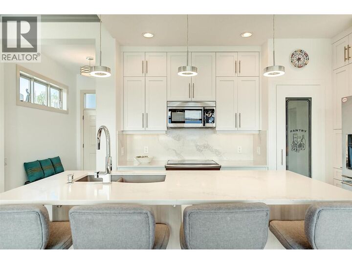 Property Photo: 2135 Madera Court BC V4T 3H7