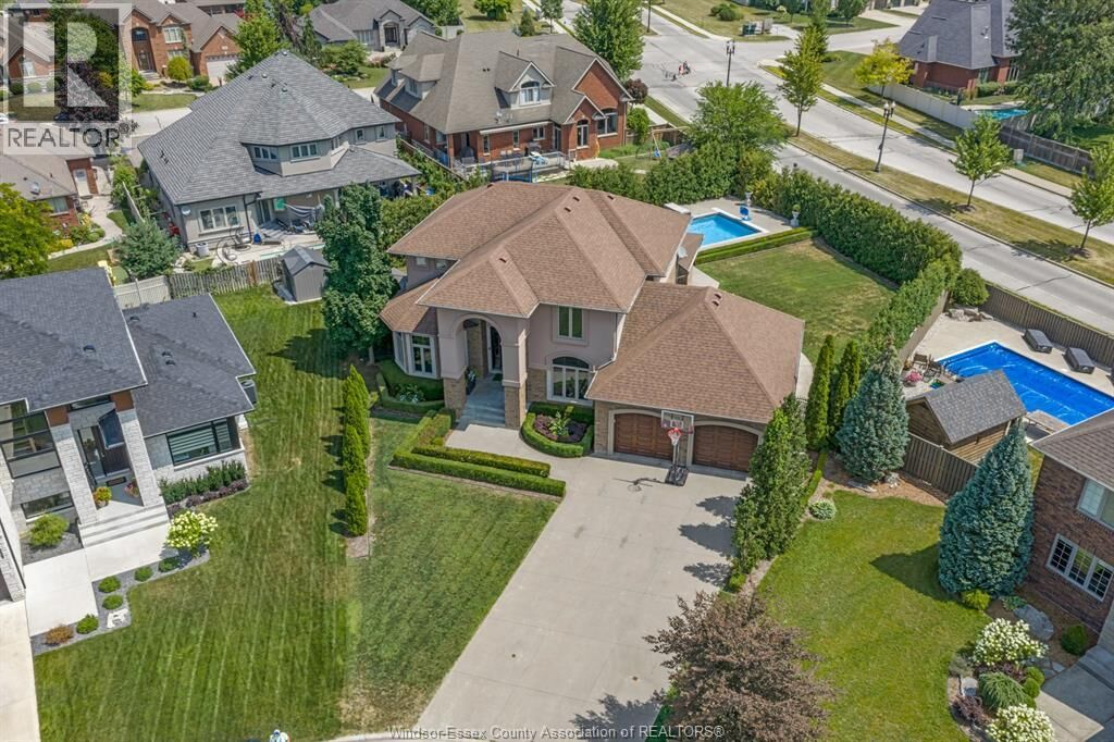 Property Photo: 1060 Woodland Crescent ON N0R 1A0