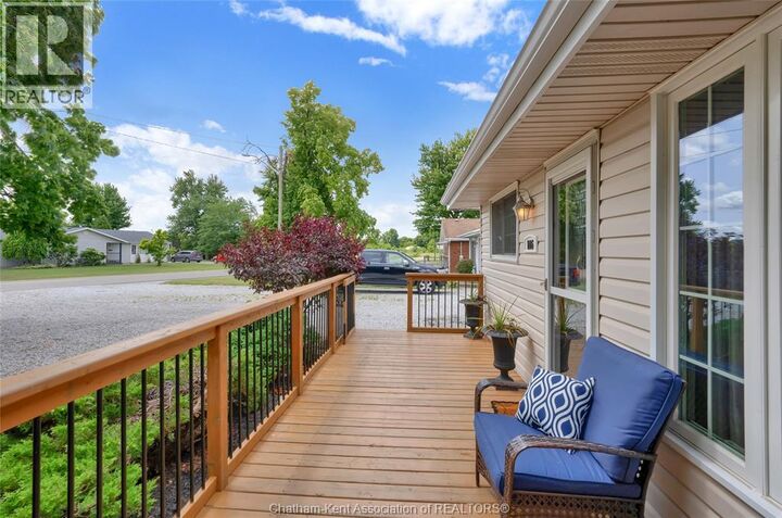 Property Photo: 106 Canal Street East ON N0P 2L0