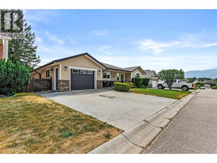 Property Photo:  1901 Alder Street  BC V0B 1G5 