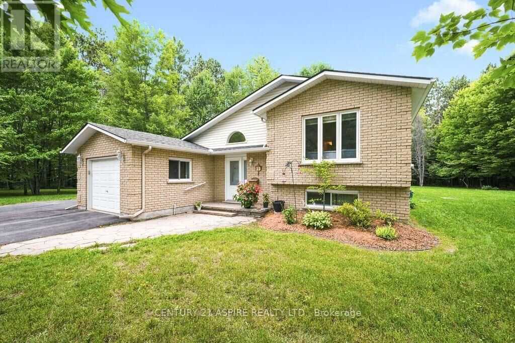 Photo de la propriété:  23 Cardinal Crescent  ON K8H 3P1 