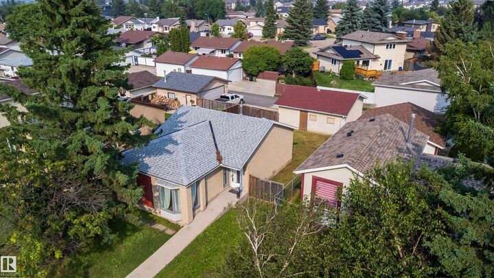 Property Photo: 1719 37 Street NW AB T6L 2P6