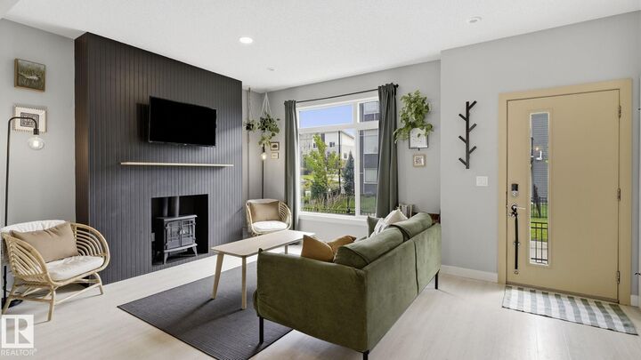 Property Photo: 804 Welsh Drive SW 80 AB T6X 1Y8
