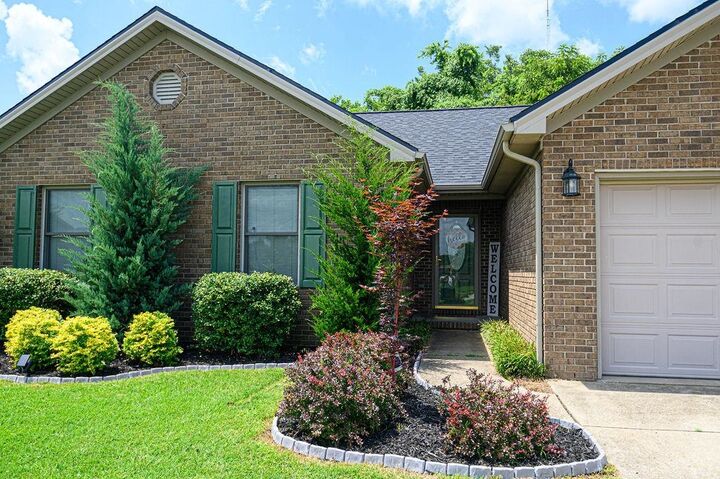 Property Photo: 102 Goldfinch Drive KY 42301-0255