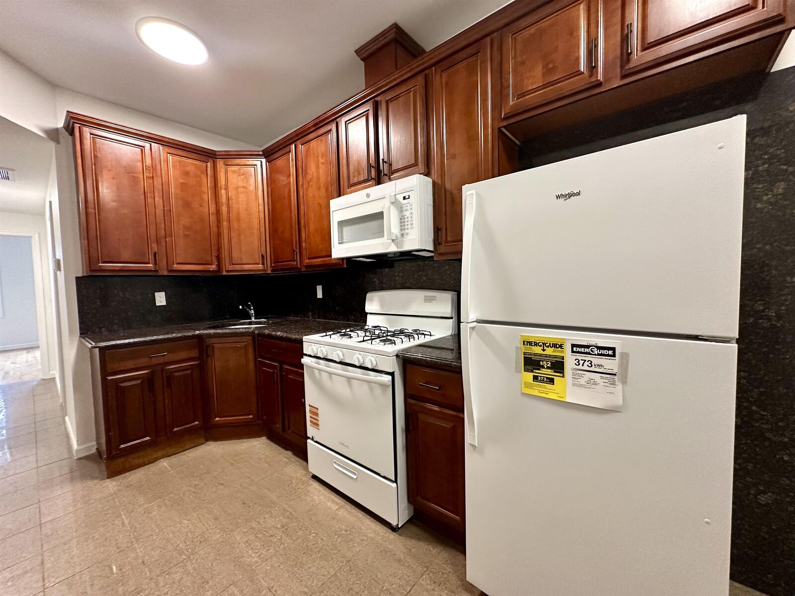 Property Photo:  3521 John F Kennedy Blvd 2R  NJ 07307 