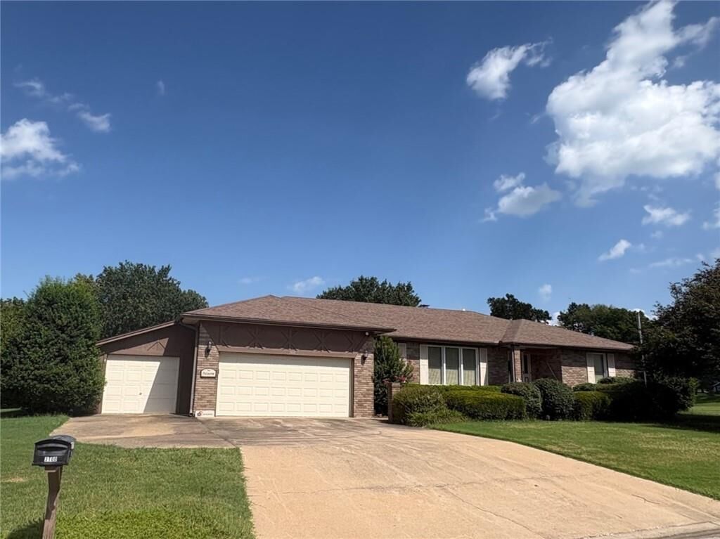 Property Photo:  3100 Regency Drive  KS 67301 