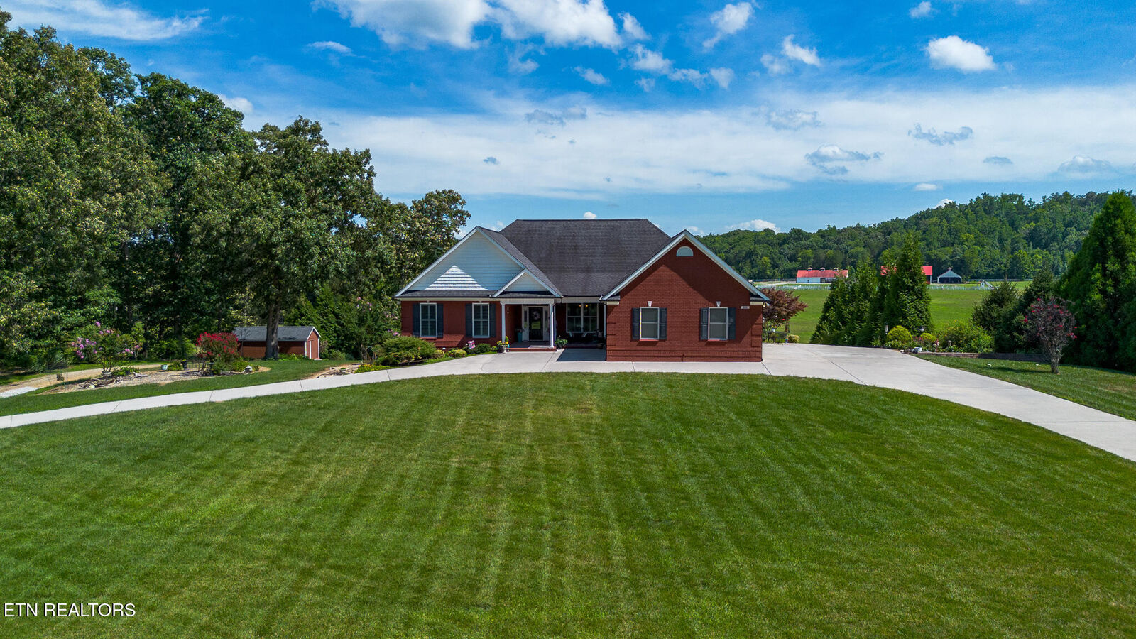 Property Photo:  225 W Shore Drive  TN 37854 