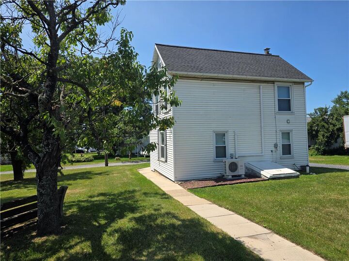 Property Photo:  5166 Springmill Road  PA 18052 