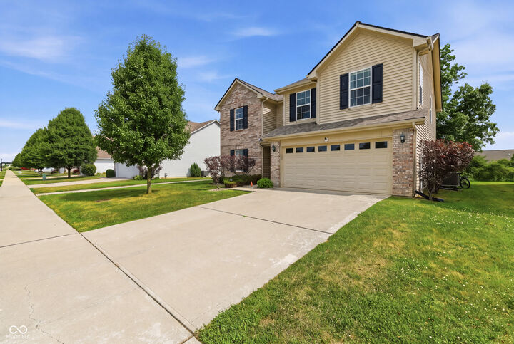 Property Photo:  903 Ogala Drive  IN 46074 