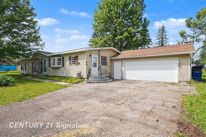 Property Photo:  6880 W Emery Road  MI 48629 