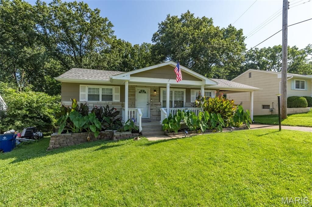 Property Photo: 305 Amend Drive MO 63129