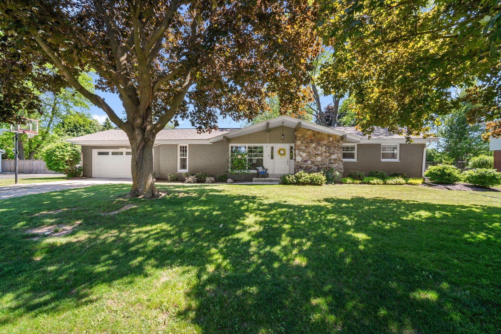 Property Photo:  N97w15817 Burr Oak Rd  WI 53022 