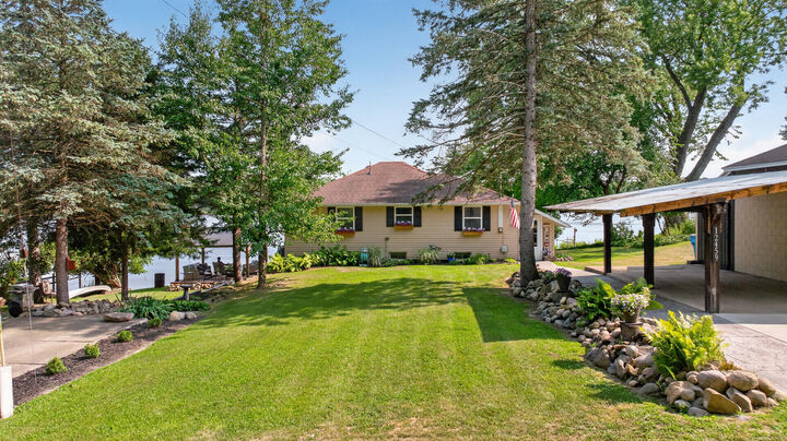 Property Photo:  12459 Crystal Lake Drive S  MI 49233 