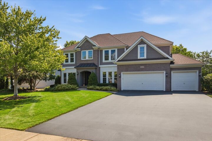 Property Photo:  441 N Sycamore Lane  IL 60542 