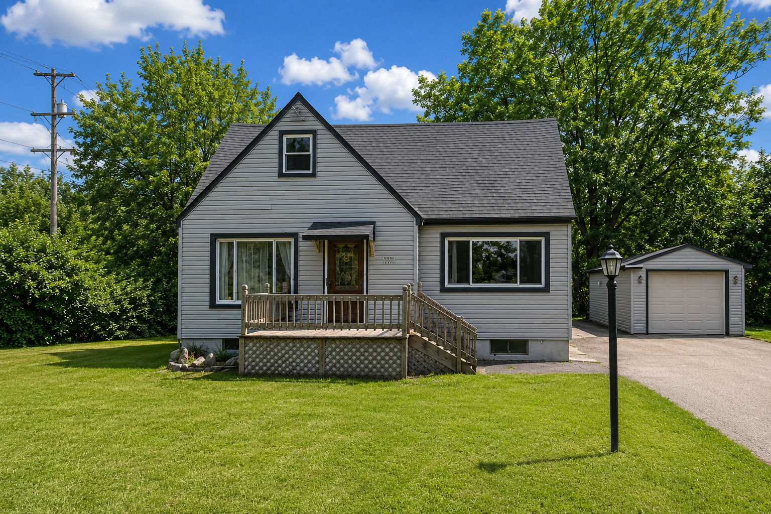 Property Photo:  1111 Idlewild Drive  IL 60073 
