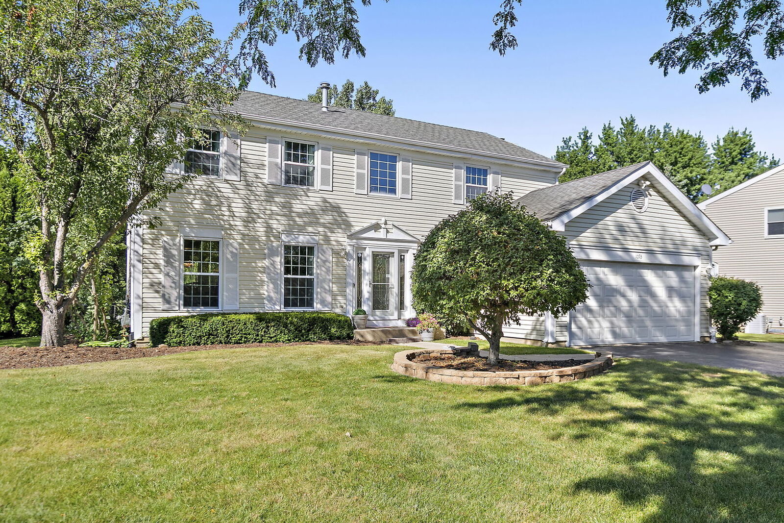 Property Photo:  1093 W Stone Creek Circle  IL 60014 