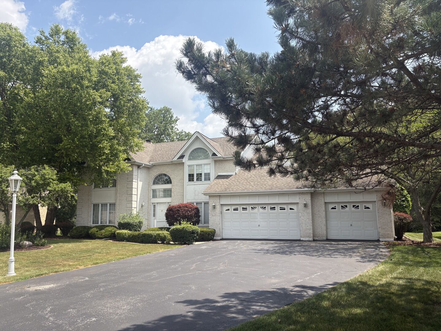 Property Photo:  629 Sequoia Lane  IL 60422 