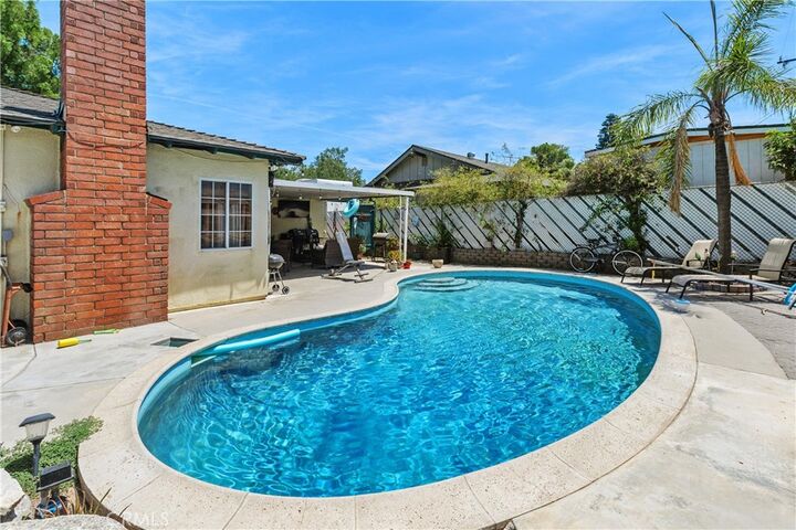 Property Photo: 726 W Hacienda CA 92882
