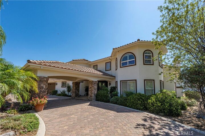 Property Photo:  21100 Paseo Montana  CA 92562 
