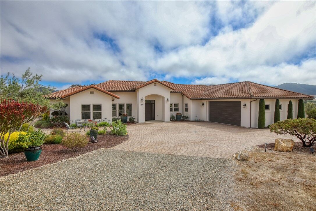 Property Photo:  160 Rim Rock  CA 93444 