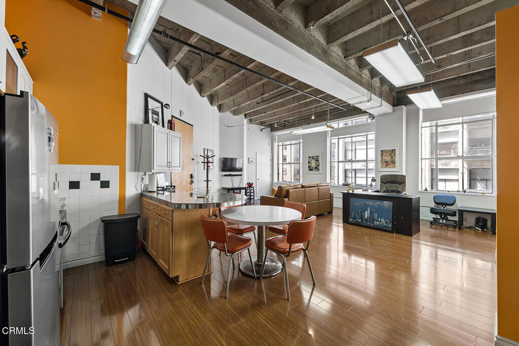 Property Photo:  312 W 5th Street 625  CA 90013 