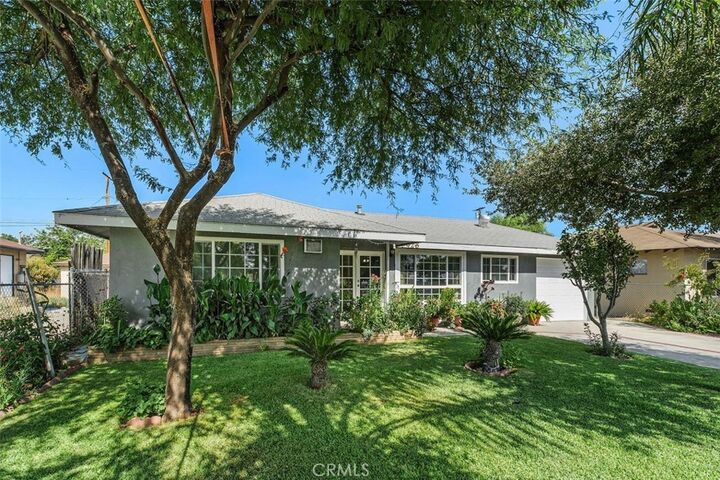 Property Photo:  426 S State  CA 92543 