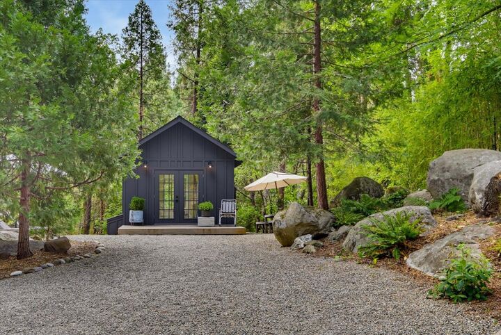 Property Photo: 188 Grove Street CA 95959