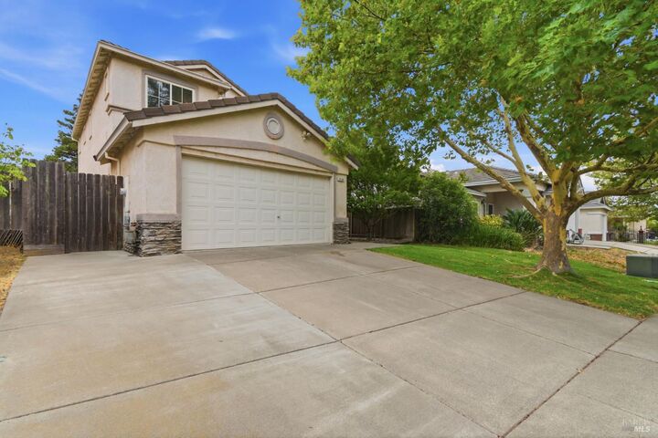 Property Photo: 1316 Summer Grove Circle CA 94534