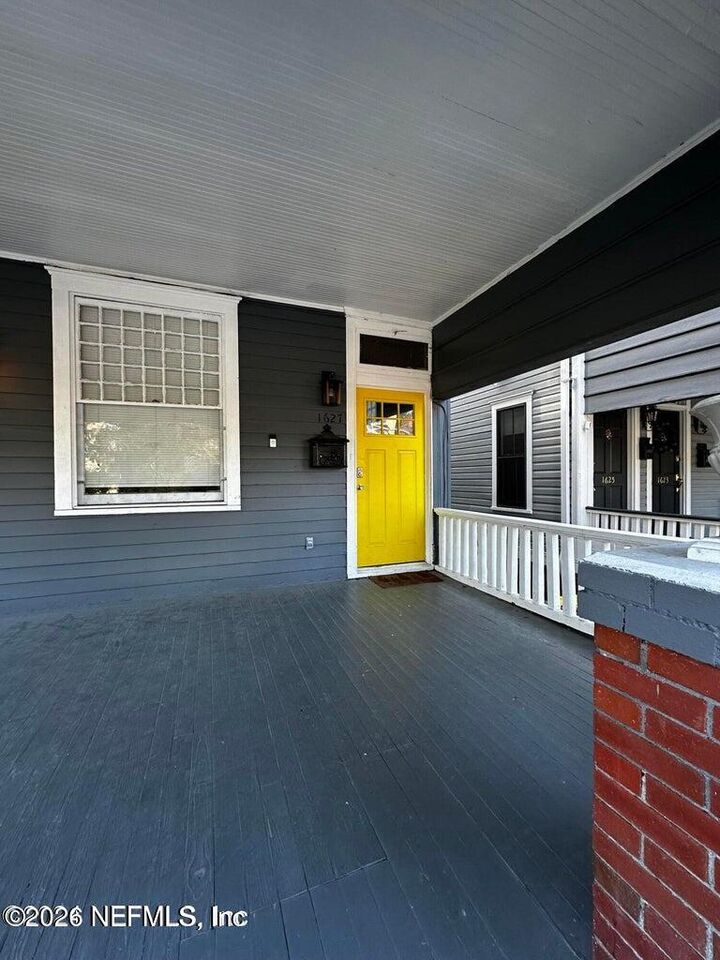 Property Photo: 1627-1629 Laura Street FL 32206