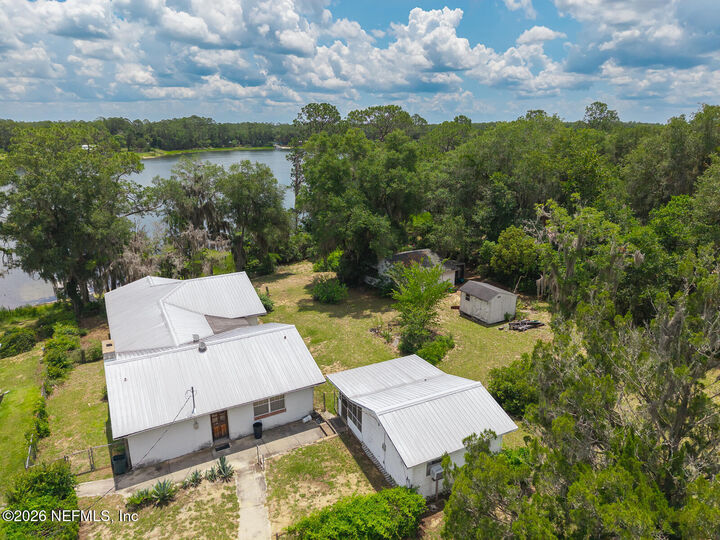 Property Photo:  214 Mirror Lake Drive  FL 32148 