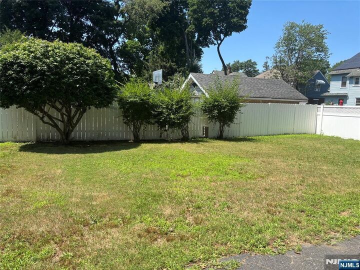 Property Photo:  137 Morse Place  NJ 07631 