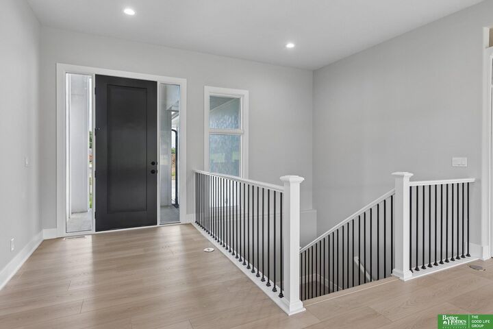 Property Photo: 9815 Cumberland Drive NE 68046