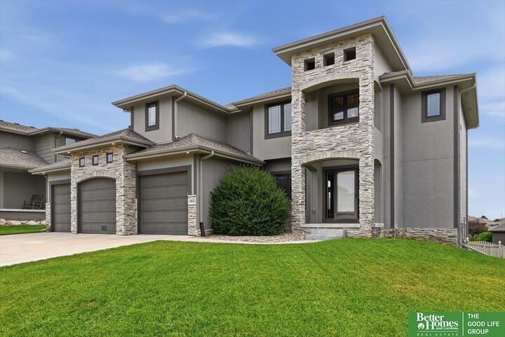 Property Photo: 10633 S 191st Street NE 68136