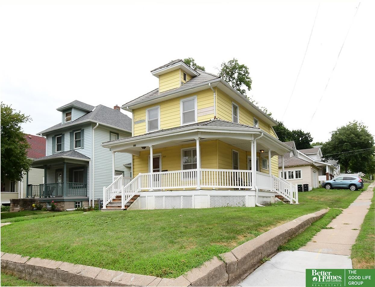 Property Photo: 937 S 38 Avenue NE 68105
