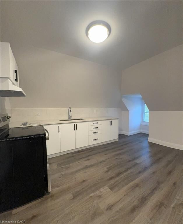 Property Photo: 130 Wellington Street S 5 ON L8N 2R4