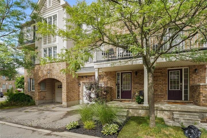 Property Photo:  7 Sirente Drive 7  ON L9A 0B4 